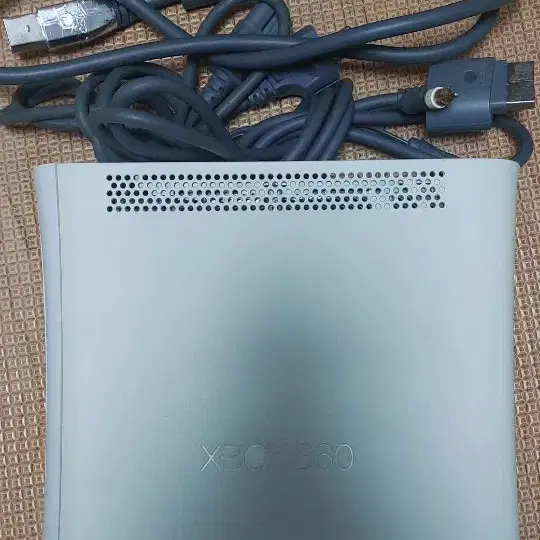 XBOX360 본체만(하드박스,패드 제외)