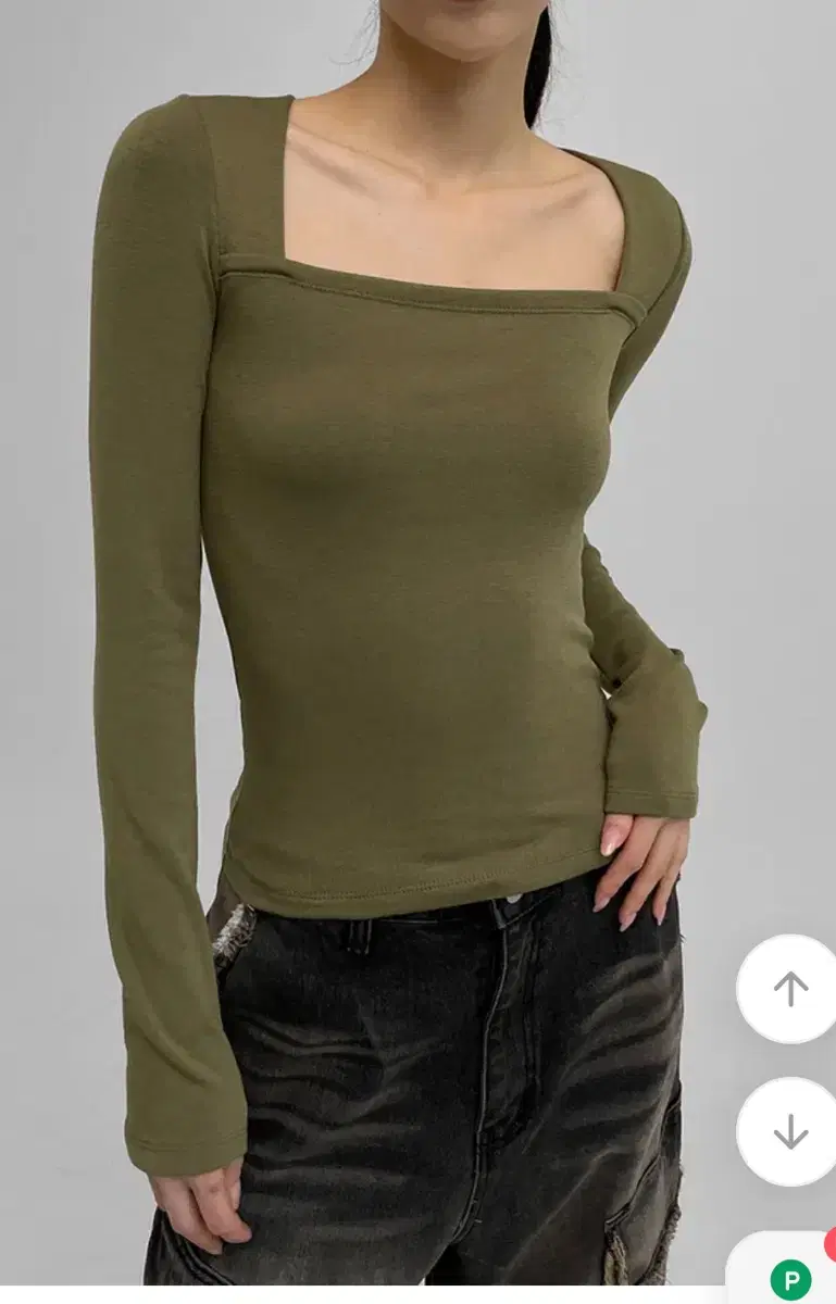 Black up Lewdly-knitted square-neck T-shirt Olive