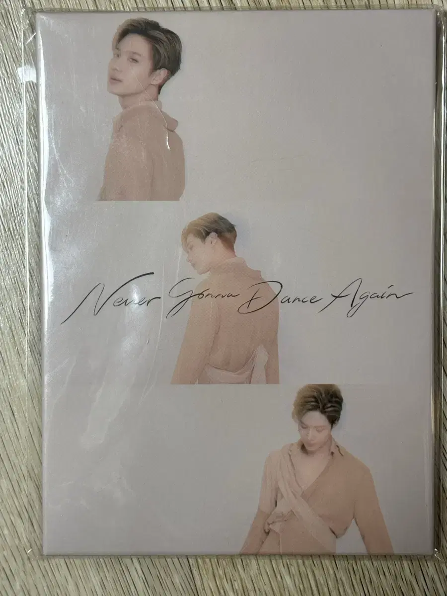 Taemin NGDA Postcard + Lenticular kard Set