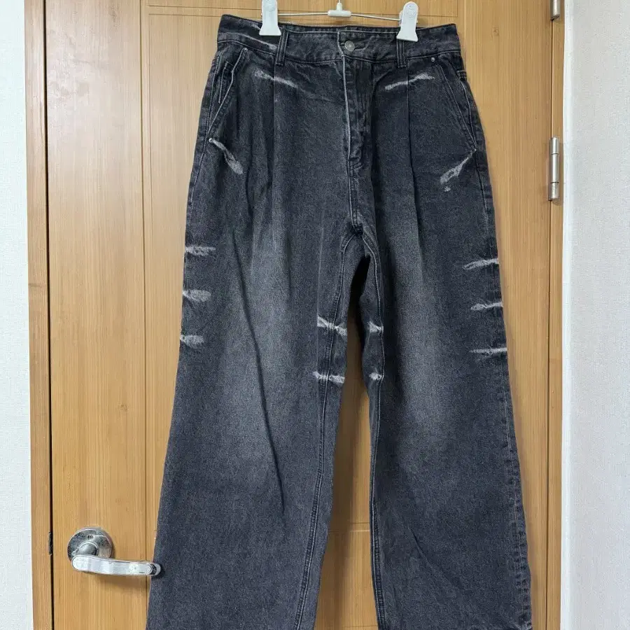 메종미네드 SWELL WIDE DENIM PANTS BLACK