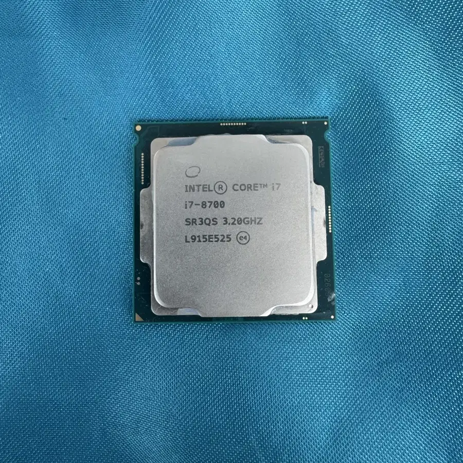 인텔 i7 8700 + 기가바이트 z370 hd3p 보드세트