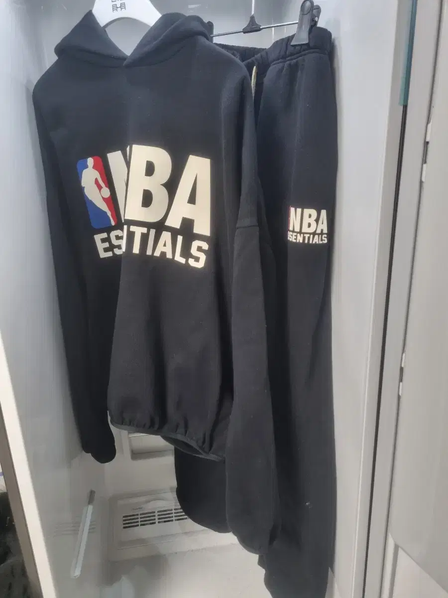 XL/L P.O.GOT ESSENTIAL NBA BLACK SETUP