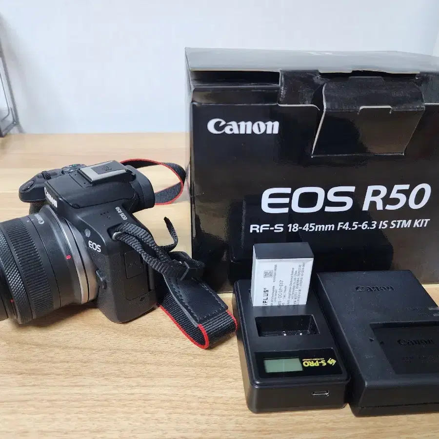 캐논 EOS R50 번들렌즈 Kit