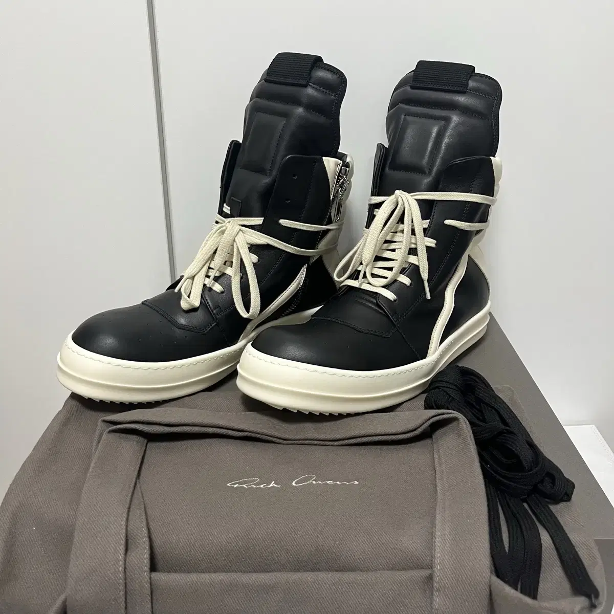 (New Product) [43] Rick Owens 25ss Geo Basket Black Milk