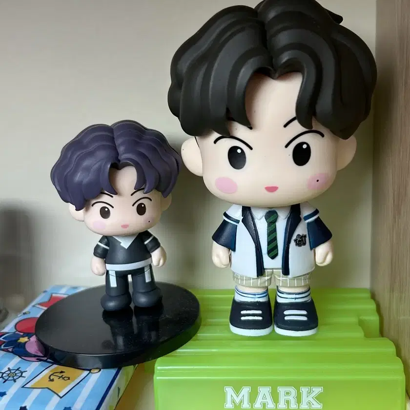 NCT  dream figure フィギュア  マーク MARK セット s-l1200.jpg