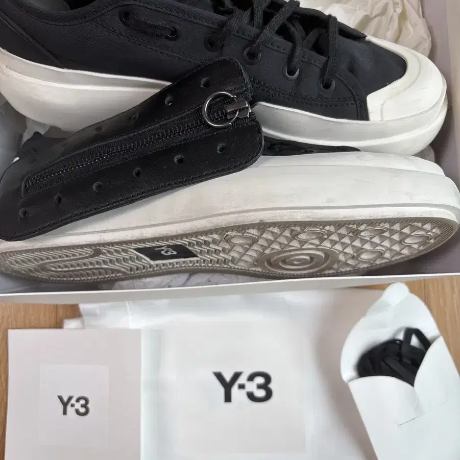 Y-3 Ajatu Court Low Black (260)