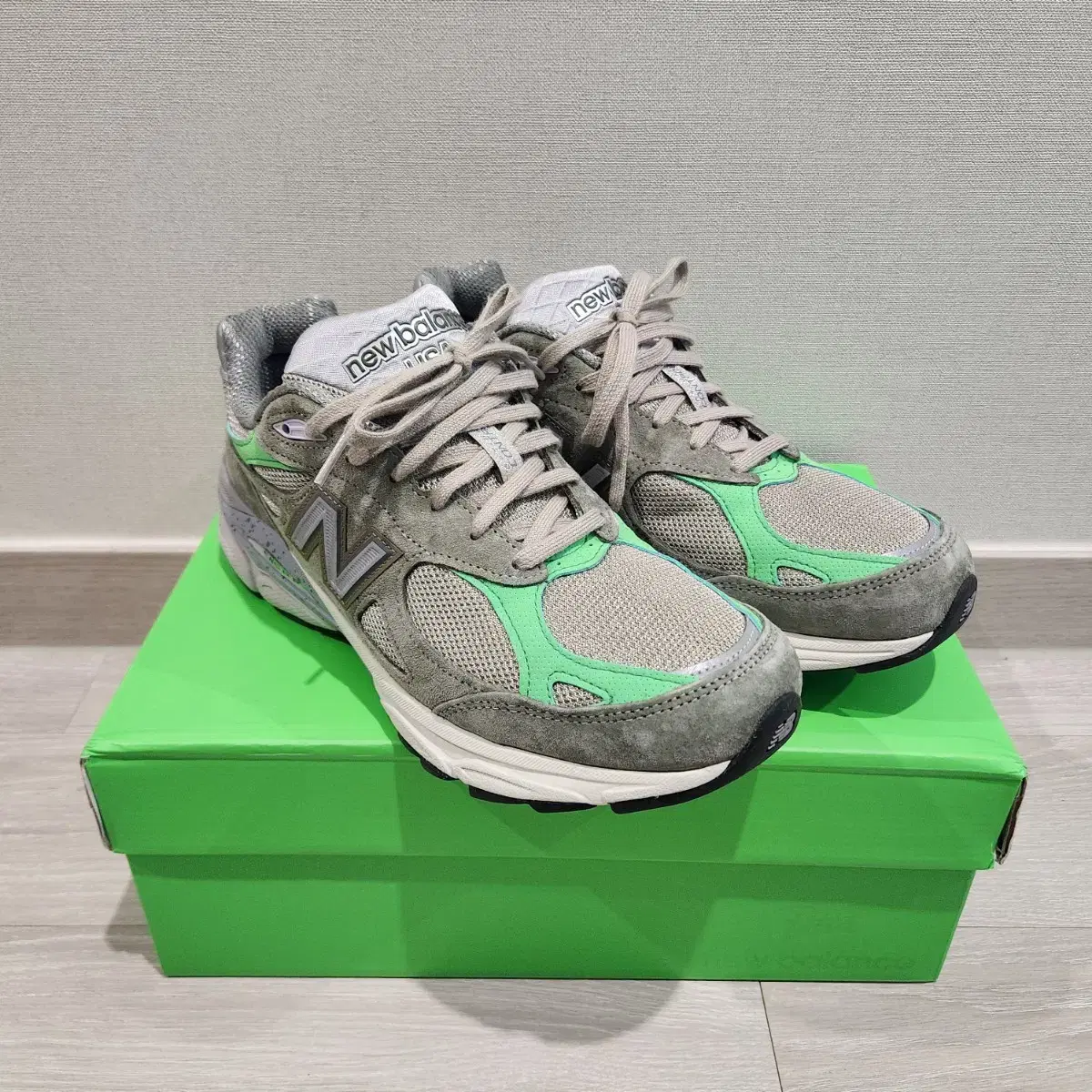 (275) 뉴발란스 x 파타 Patta 990v3 올리브