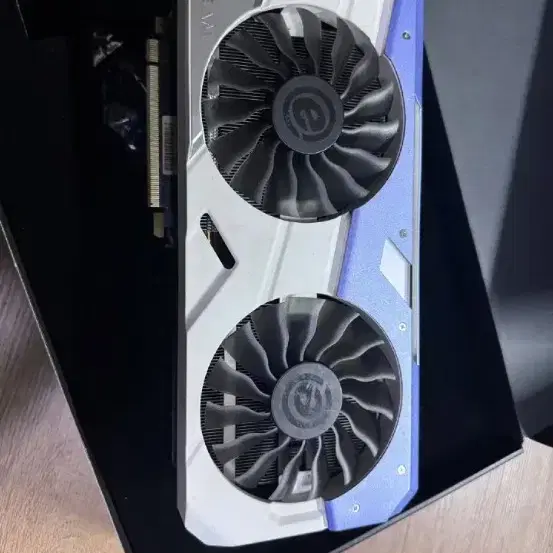 이엠텍 GTX1080 8GB JETSTREAM