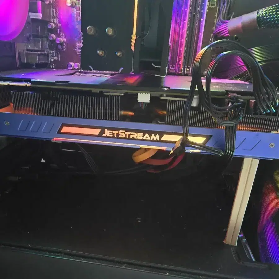 이엠텍 GTX1080 8GB JETSTREAM