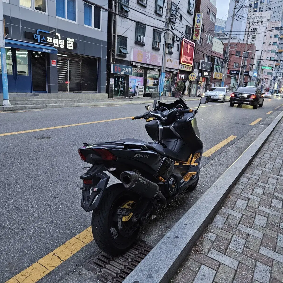 Tmax dx 17년식 판매합니다