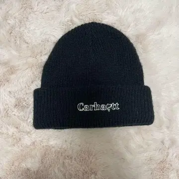 칼하트윕 POND BEANIE 지성현 현재 착용