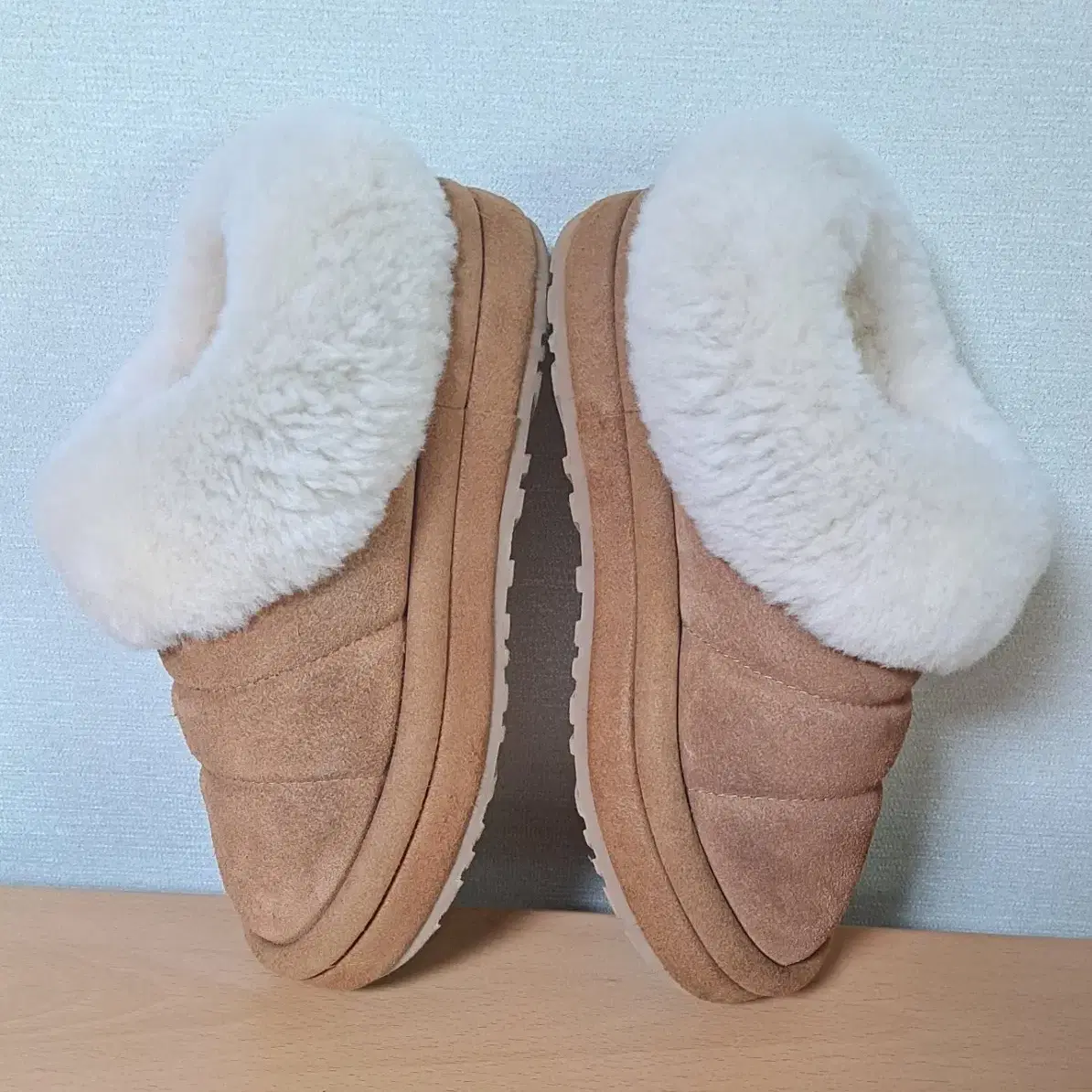 UGG 어그 통굽 타즐리타 슬립온 슬리퍼 210 체스트넛