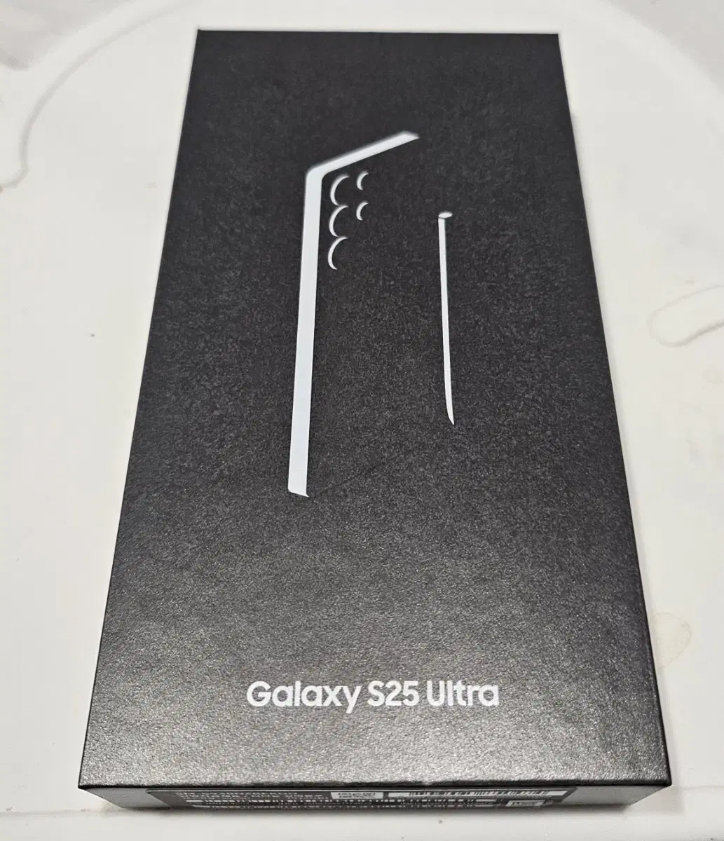 Galaxy S25 Ultra 512GB (sealed)