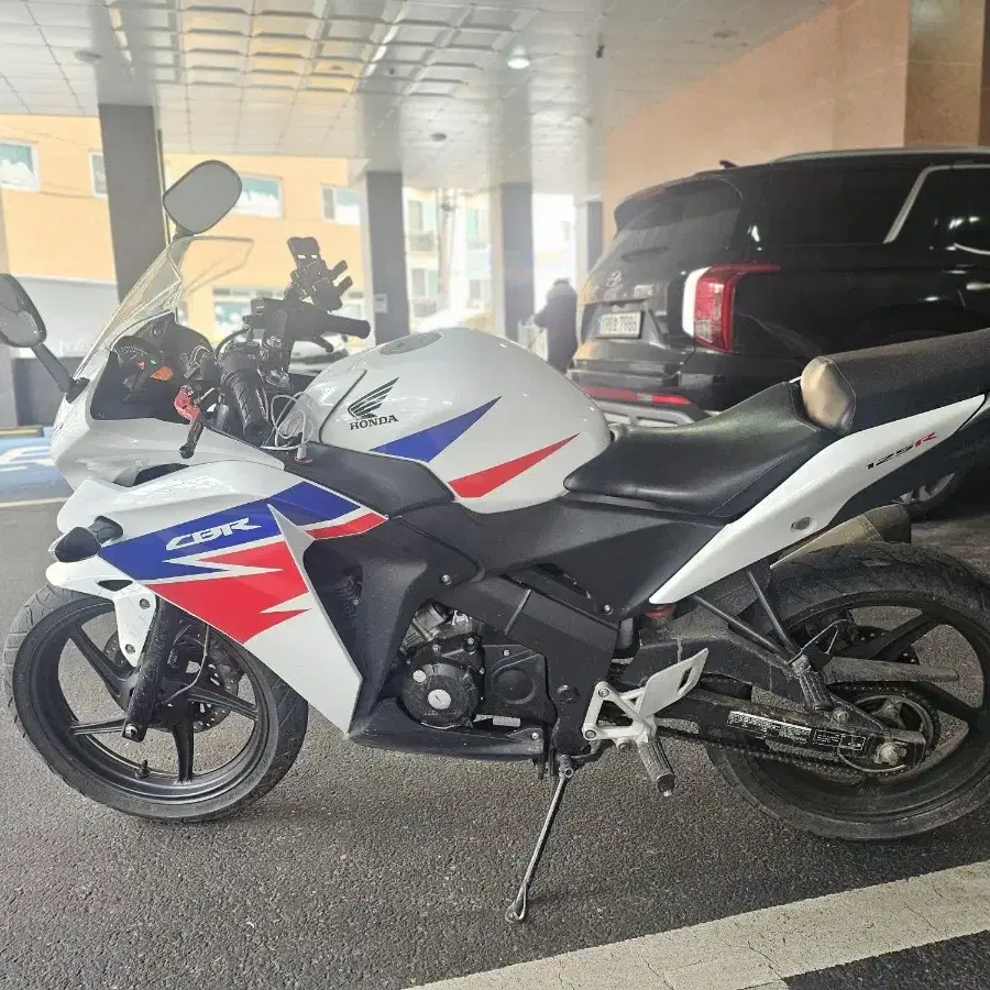 cbr125 16년식 머플러 구변완 160만원 저렴하게판매합니다