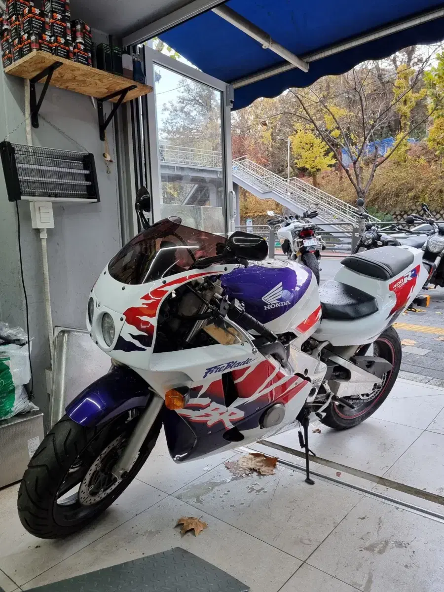 CBR400RR