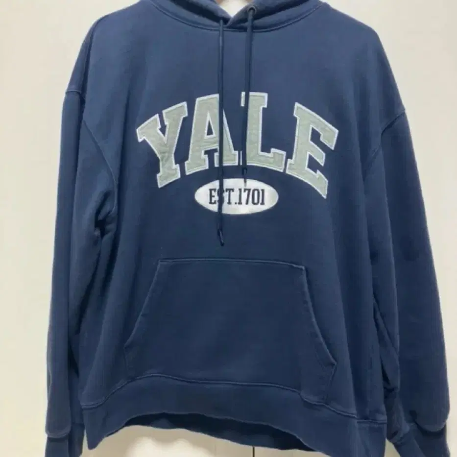 YALE (예일) 후드티