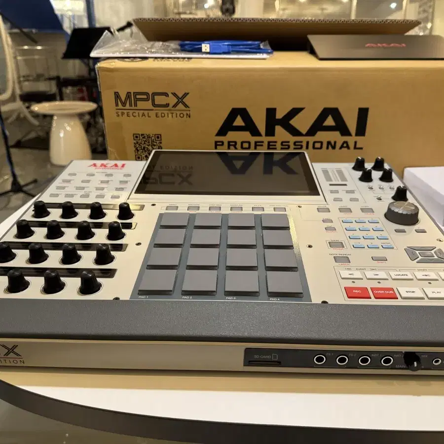 MPC X Se 레트로 에디션