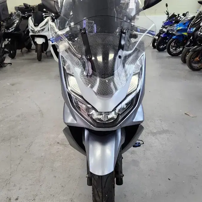 pcx 22년식ABS. 13000키로 판매합니다