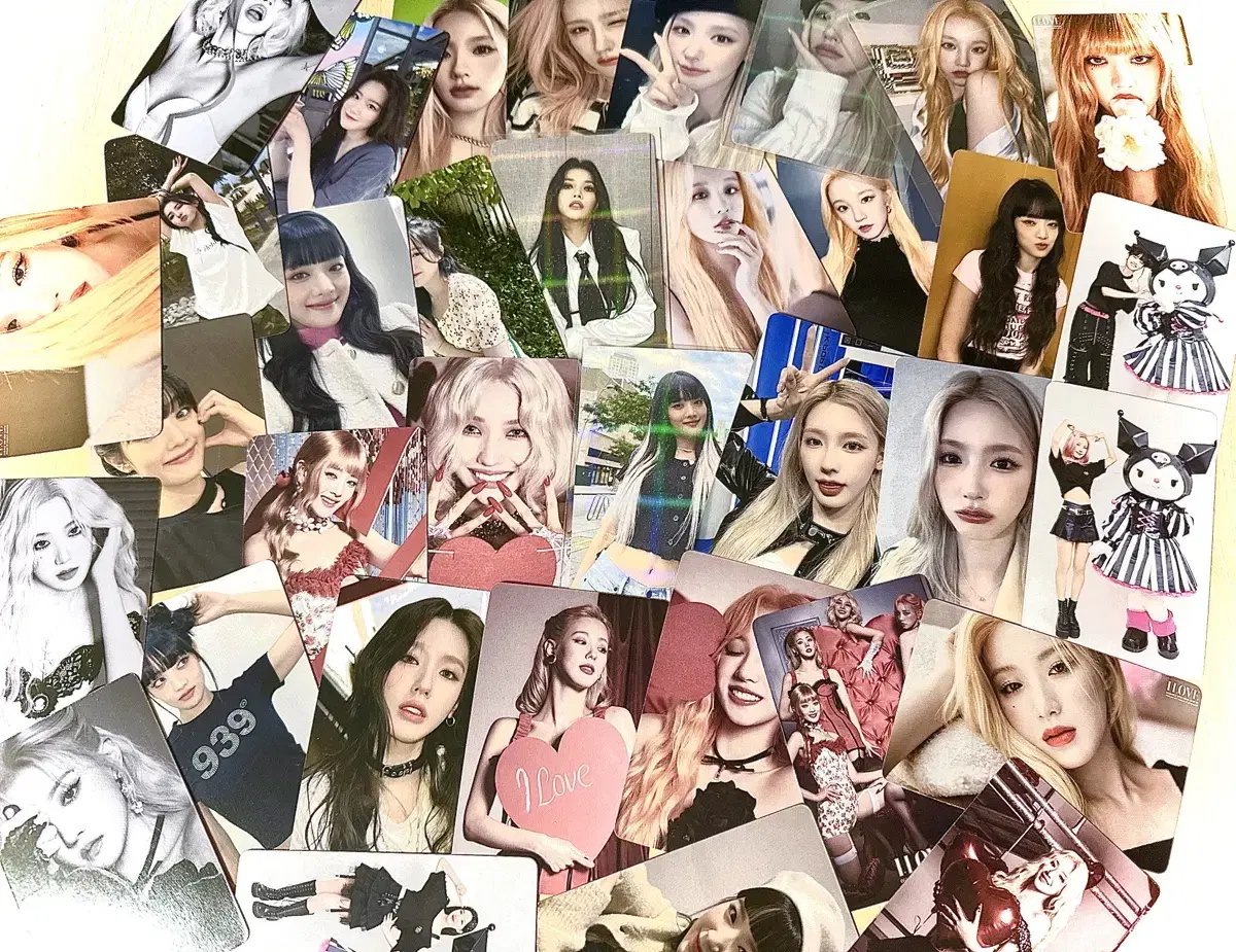 Gidle unofficial goods Photocard