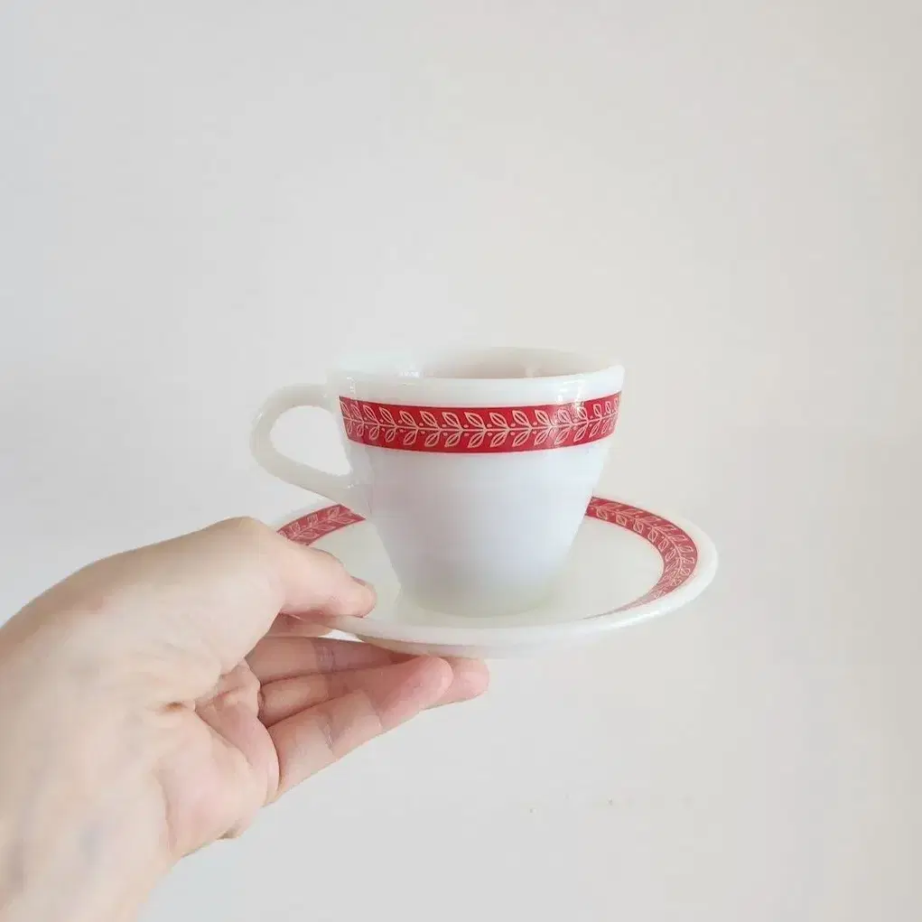 60s PYREX red leaf milk glass coffee cu