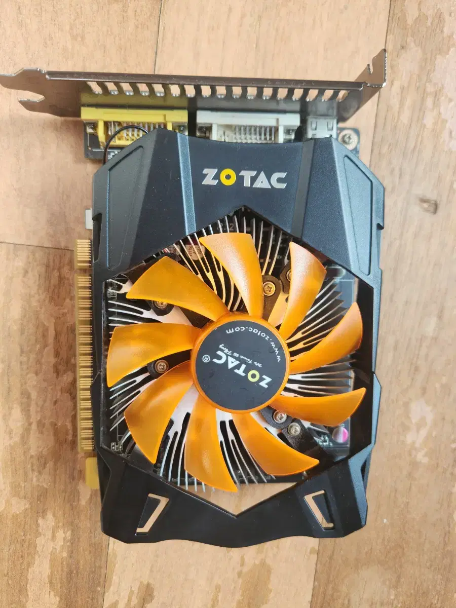 조텍 GTX650 그래픽카드