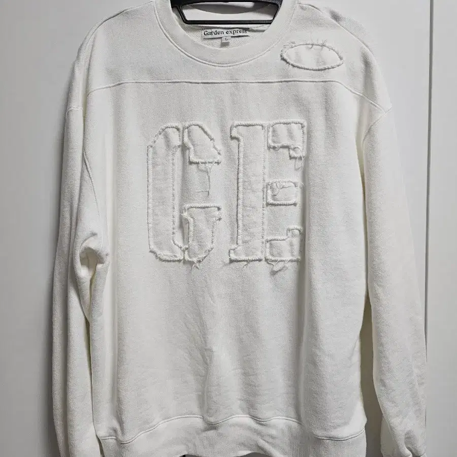 가든익스프레스 스웻셔츠  GE APPLIQUE SWEAT SHIRT