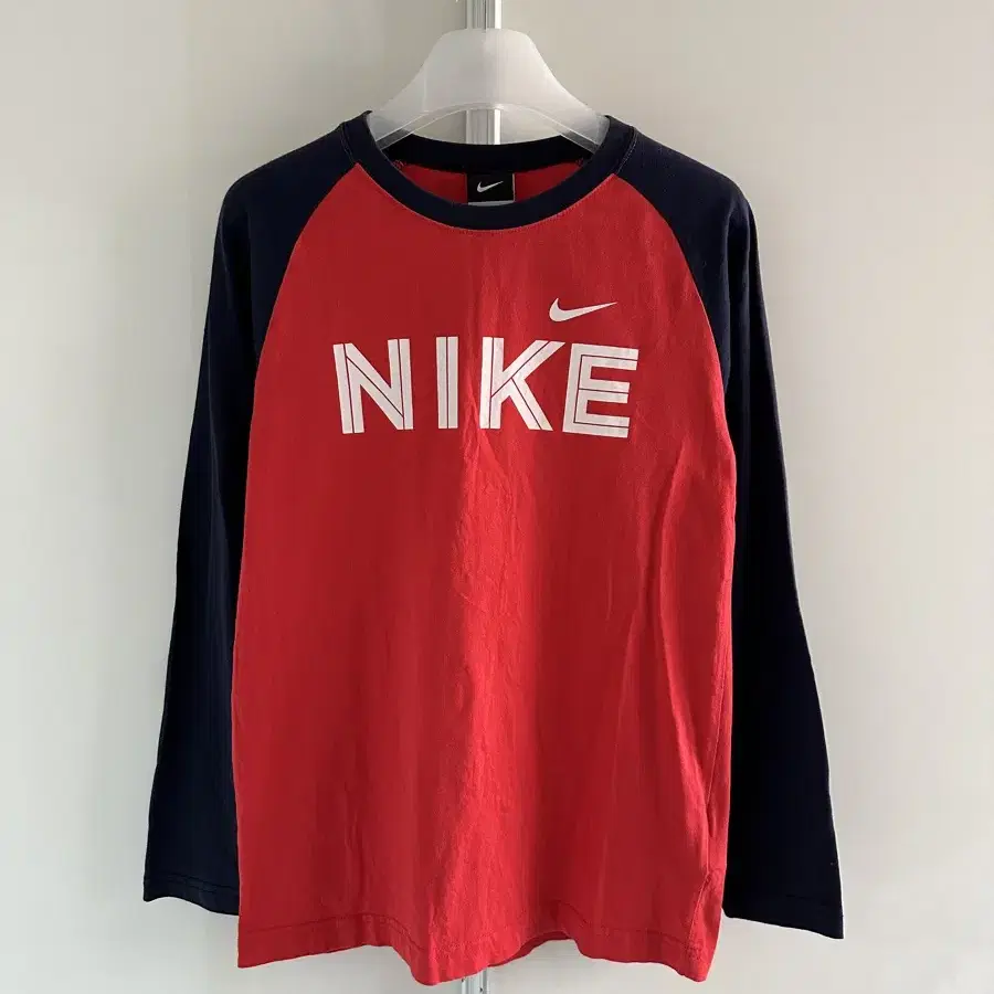 100color) NIKE 배색 티셔츠