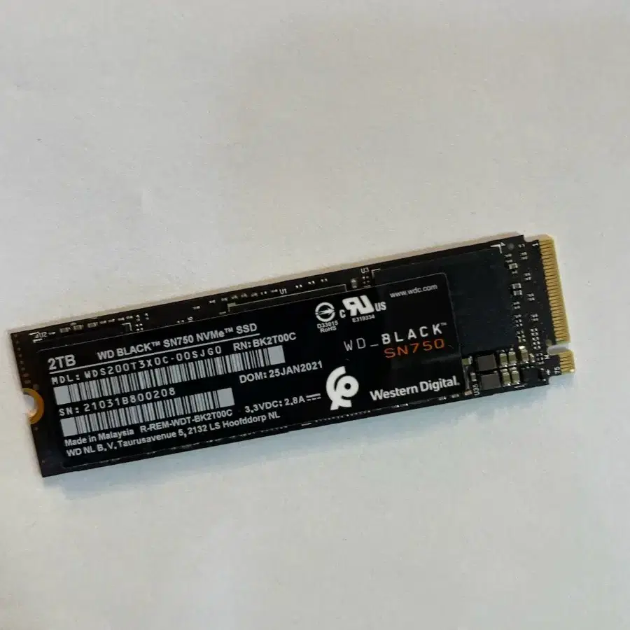 WD BLACK SN750 M2 NVMe (2TB) 중고