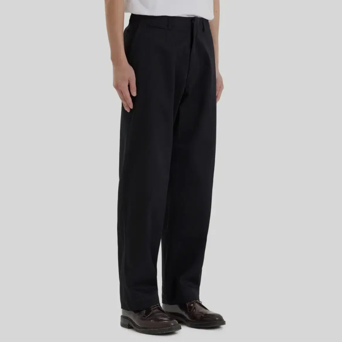 아웃스탠딩 치노 팬츠 COTTON CHINO TROUSER_BLACK