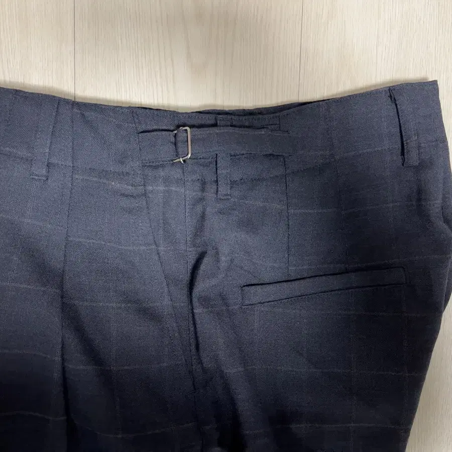 해칭룸 바지 2사이즈 (Deep Pleats Trousers)