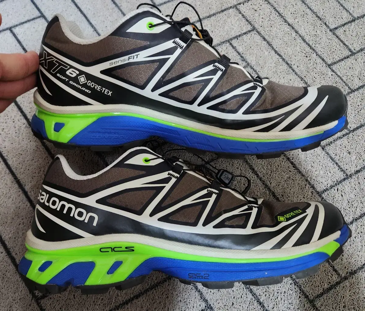 살로몬xt6 gtx 285-290 고어텍스 Ssense 한정 wren