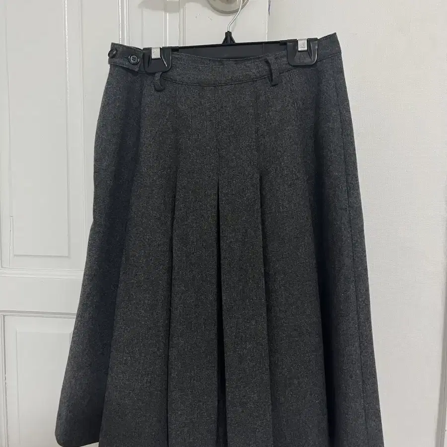 아르토 arrto wool pleats midi skirt