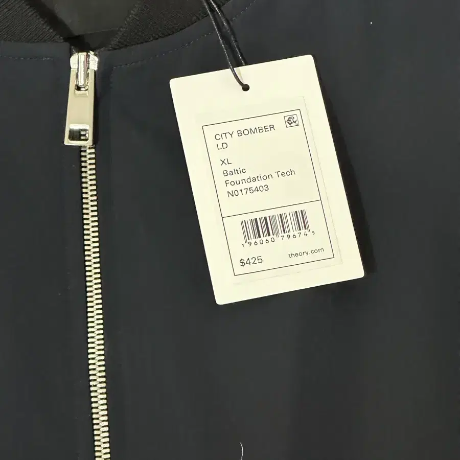 띠어리 Theory Foundation Twill City Bomber