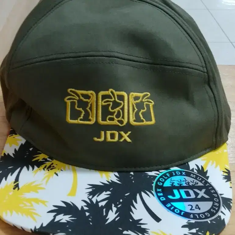 JDX 모자. 새상품. 원가 6.8 택 부착.!!!