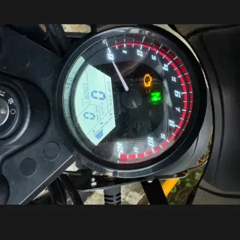 23년식부캐너 125cc 오토바이팝니다