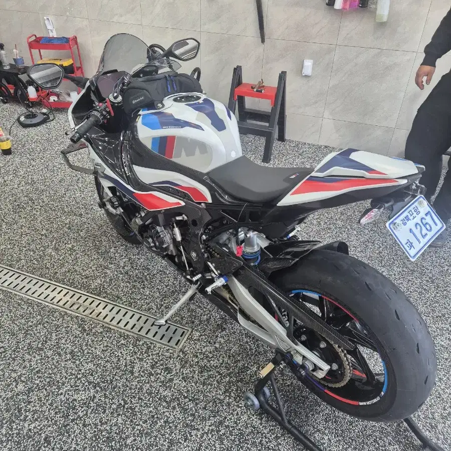 22년식(23년4월등록)m1000rr