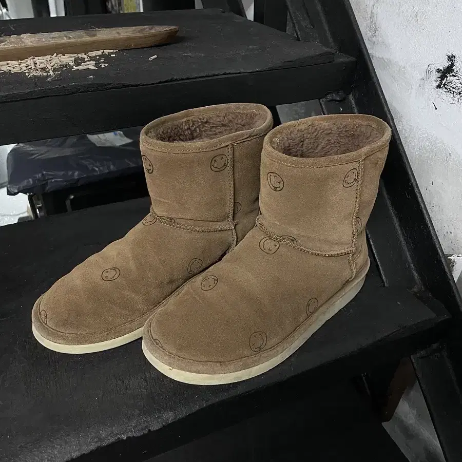 Hysteric Glamour 00s x Nirvana ugg boots