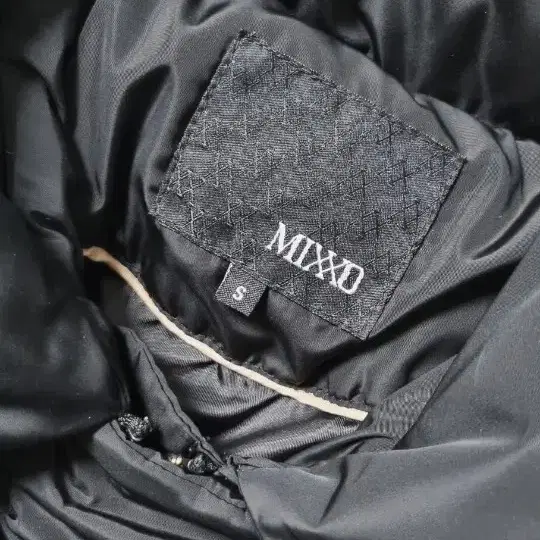 Mixxo 오리털 패딩(S)