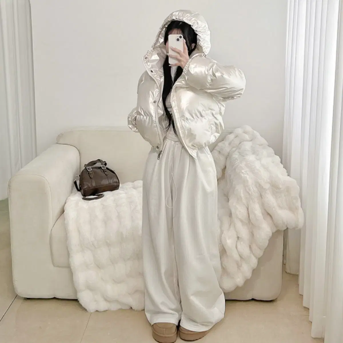 글로시 유광 패딩 아이보리 새상품 마지막가격
