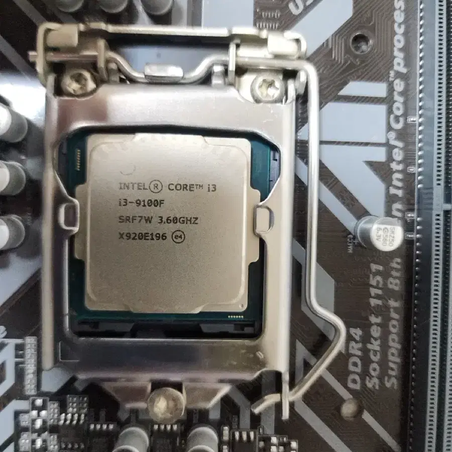 CPU i3-9100Fㅡ보드세트 내용참고