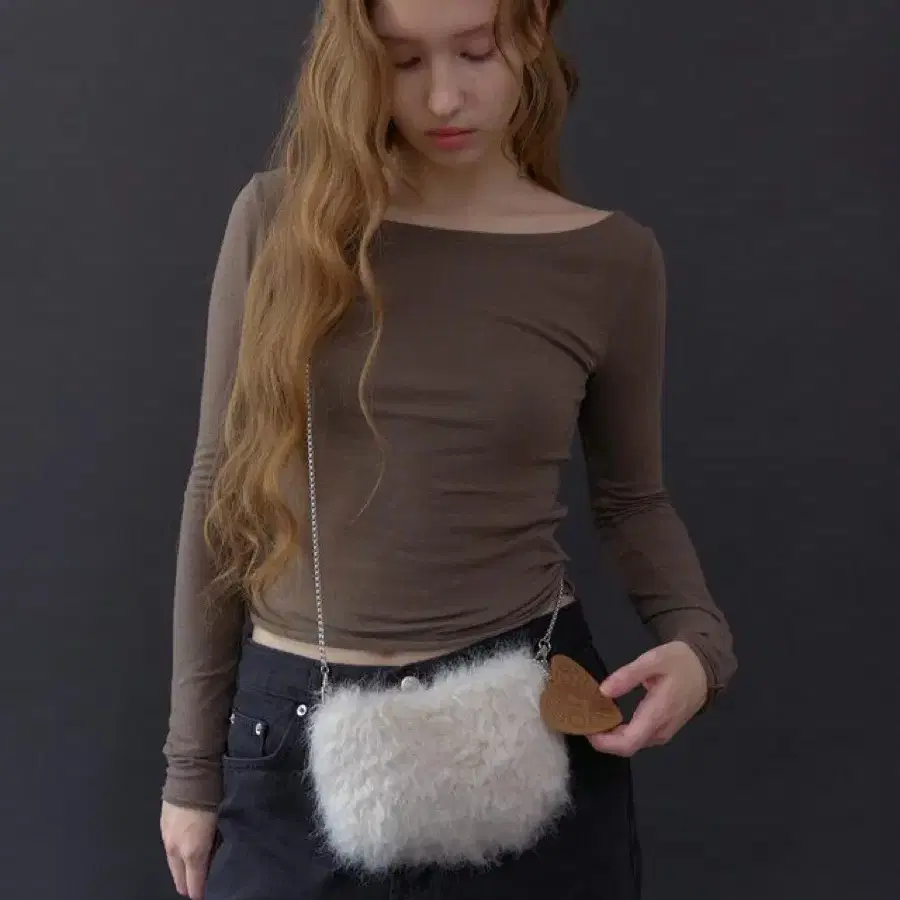 헤더먼트 curly fur bag