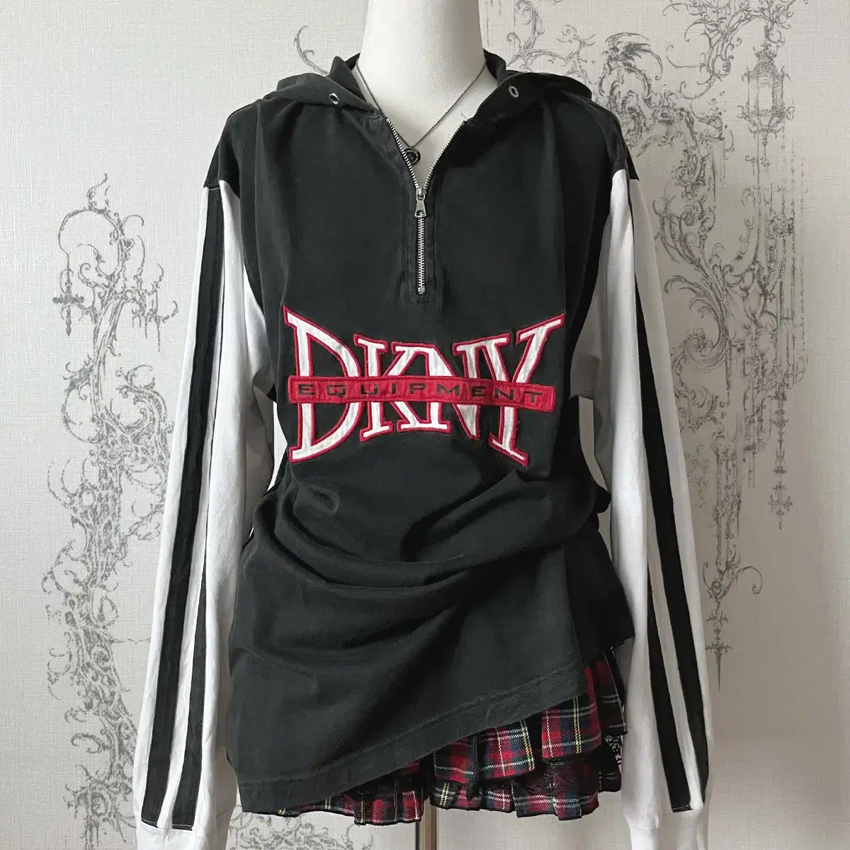 ( DKNY ) 90s big logo hood