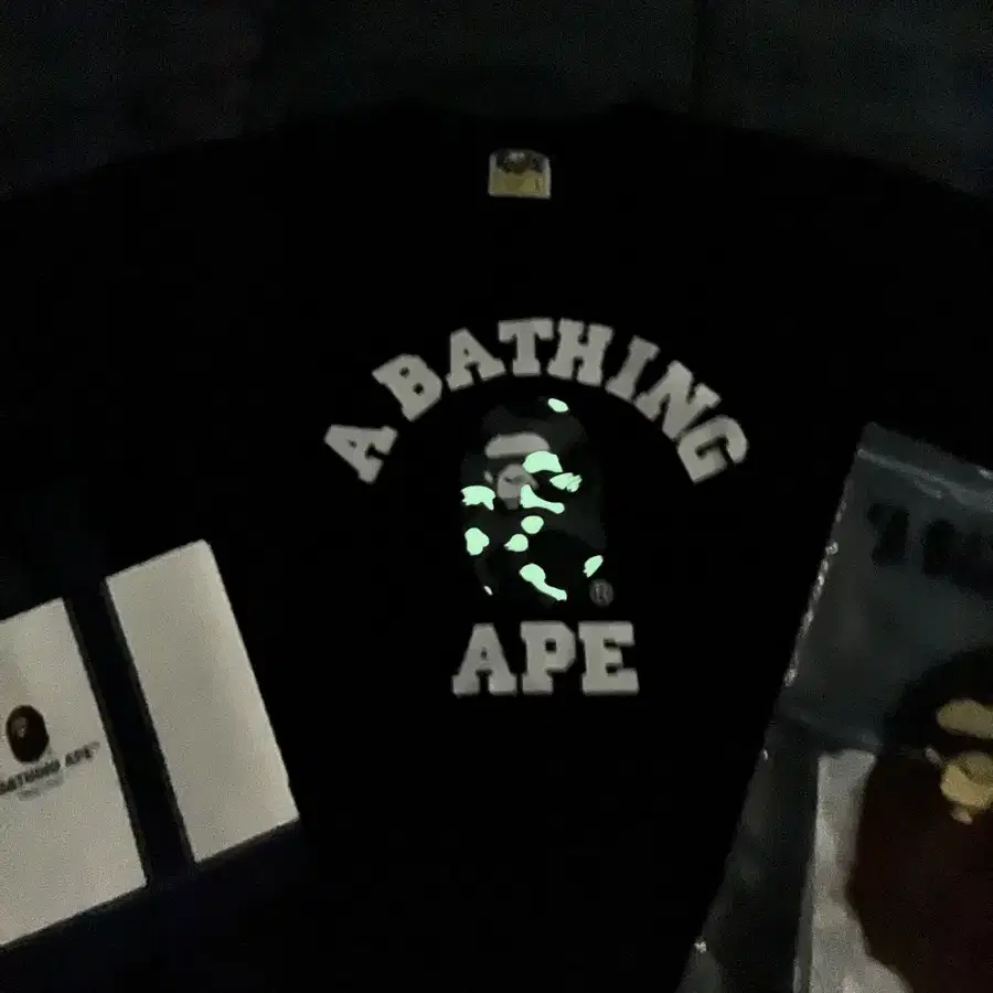 베이프 BAPE 카모 반팔티 야광