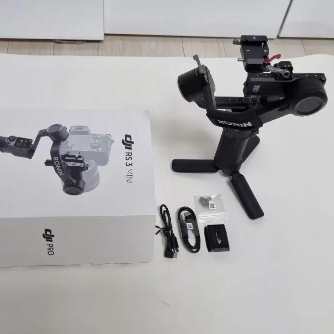 DJI RS 3 Mini 짐벌(완전새것)풀박구성