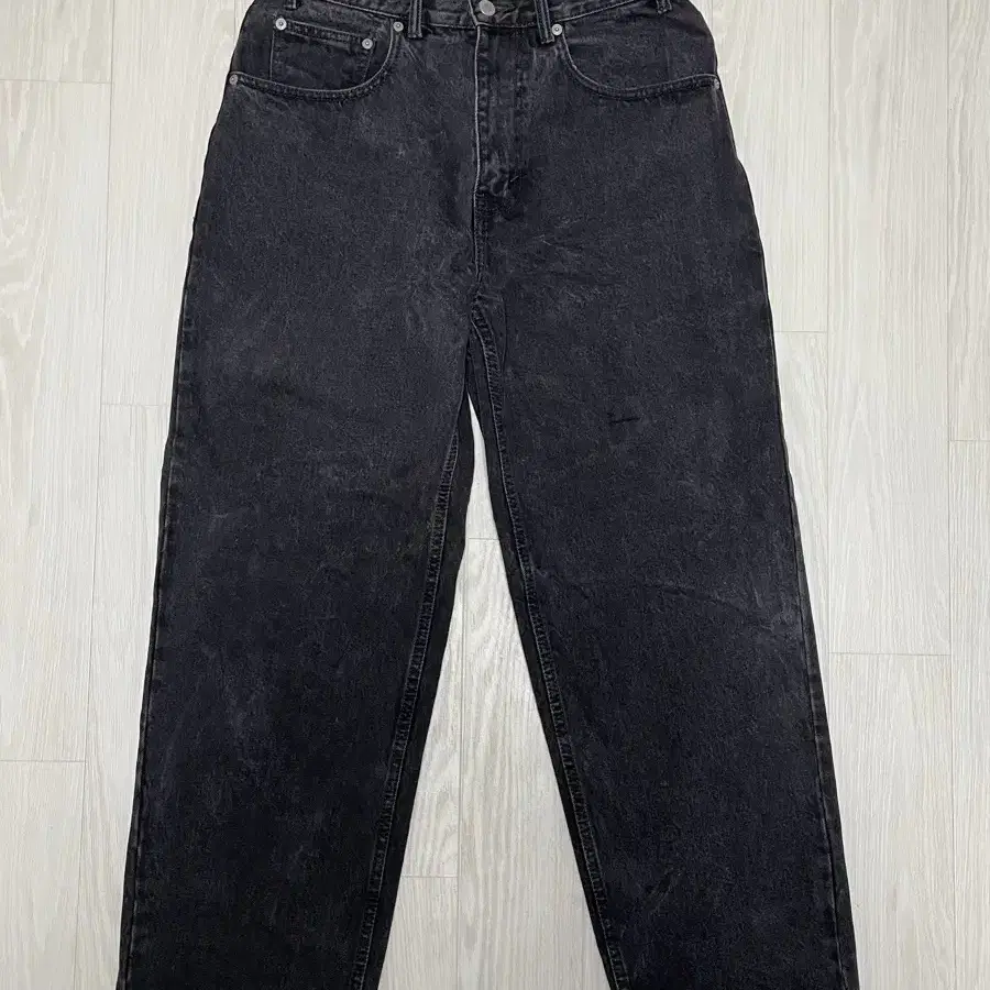 디스이즈네버댓 Relaxed jeans black