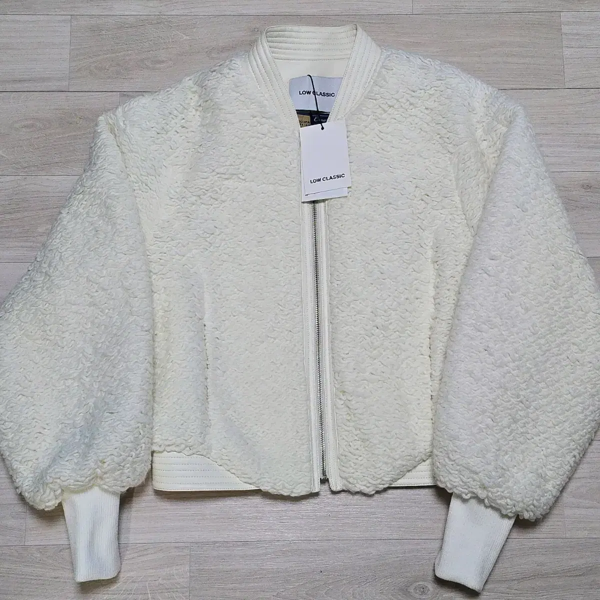 새상품 택포) 로우클래식 블루종 shearling blouson