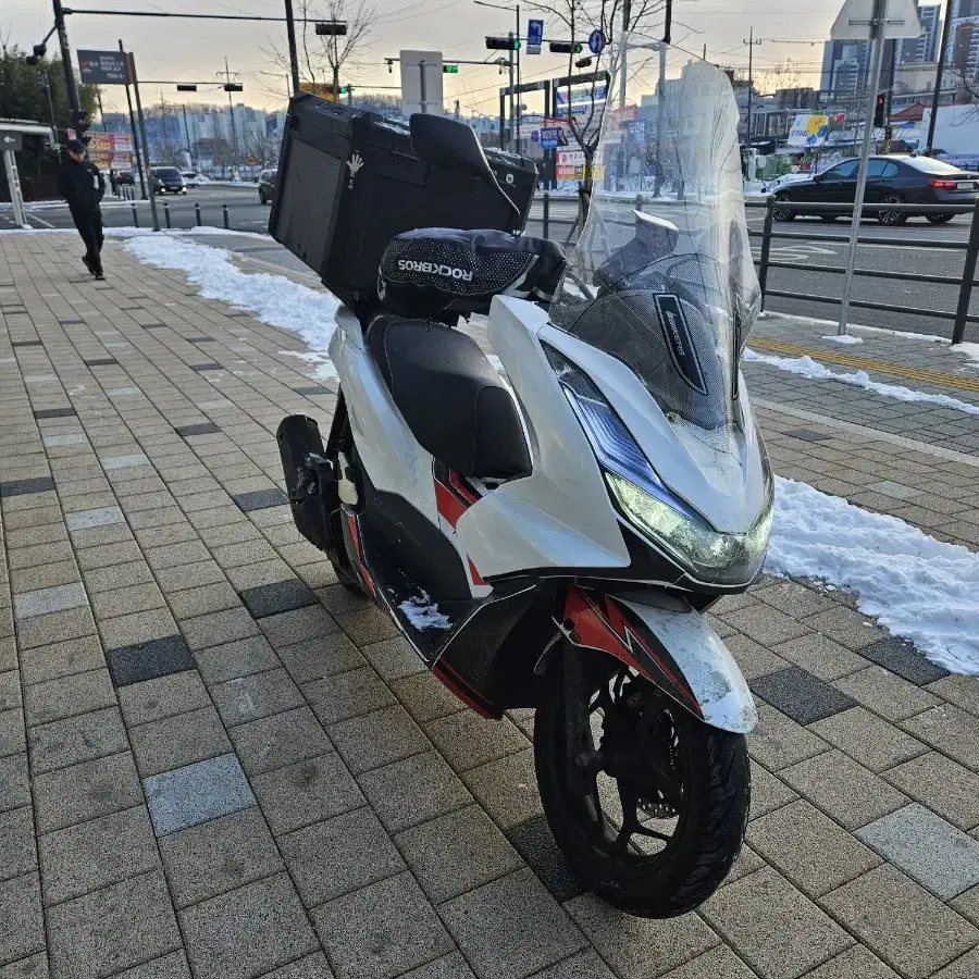 천안 평택 21년식 abs pcx125 5만키로대 판매. 충청 경기 아산