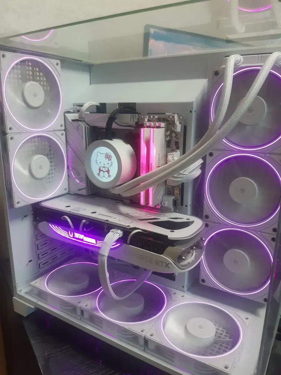 All-white 9800x3d b850m 4080 super computer