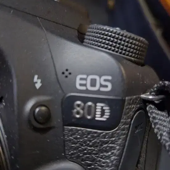 캐논 EOS 80d 렌즈 18-55mm 니콘 삼각대 카메라 가방 SD카드