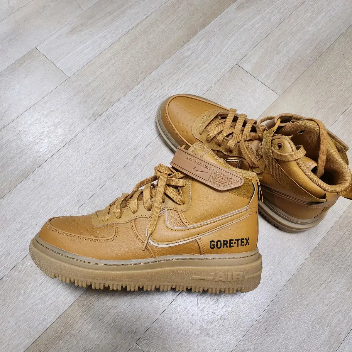 [275] Nike Air Force 1 High Gore-Tex